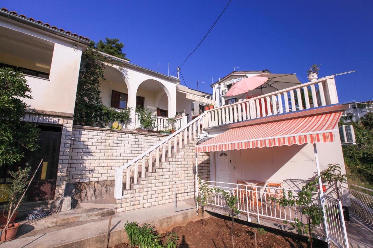 Apartments Damjan บริสท์ ภายนอก รูปภาพ